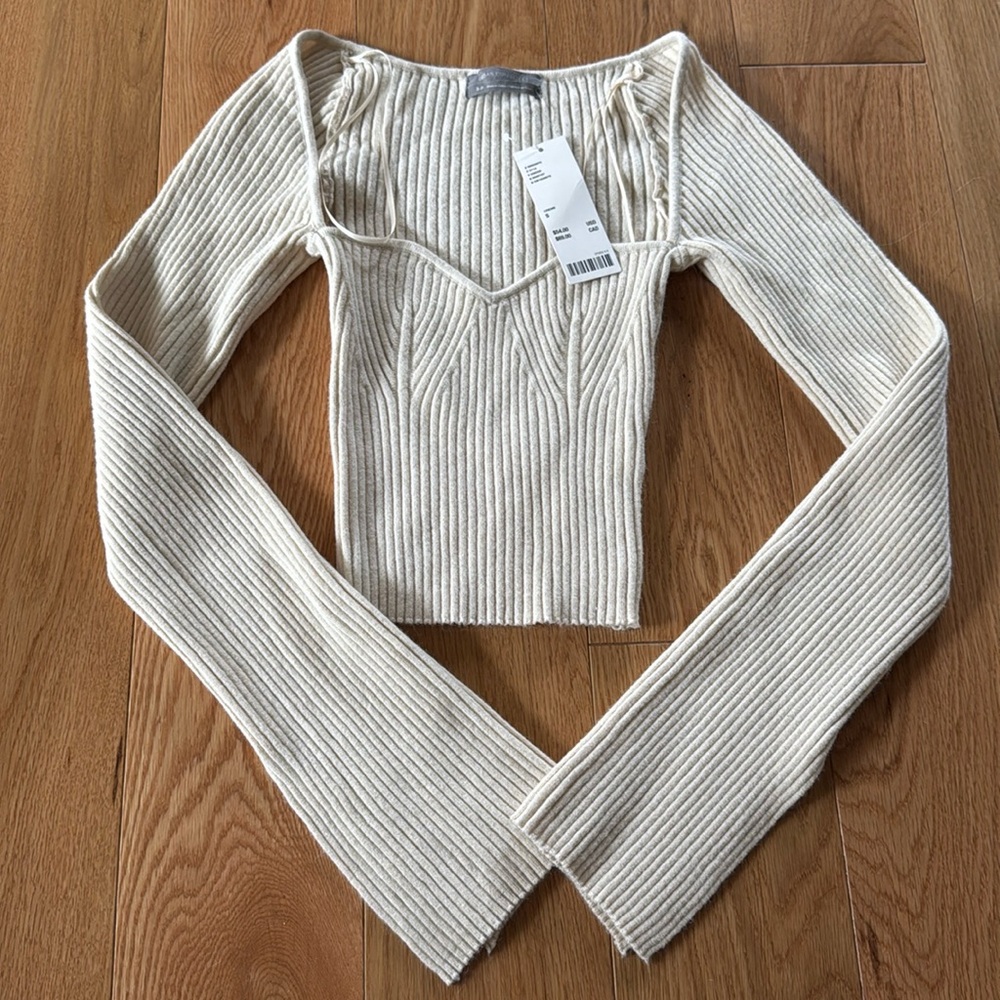 Urban outfitters cream knit long sleeve crop top